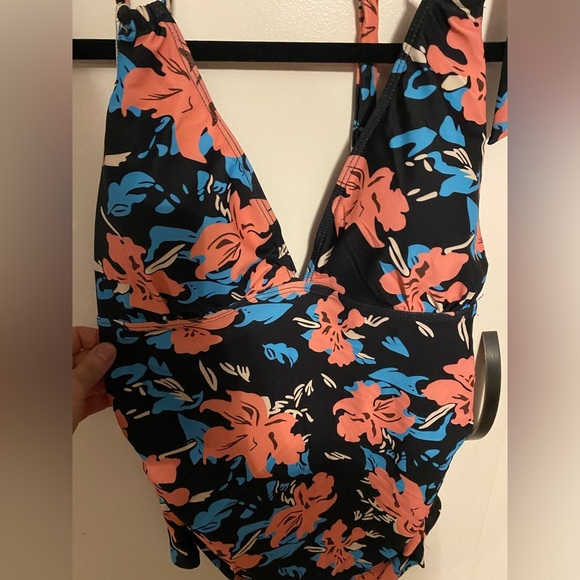 Summer Mae Maternity Halter Tankini Top, M - Picture 3 of 6